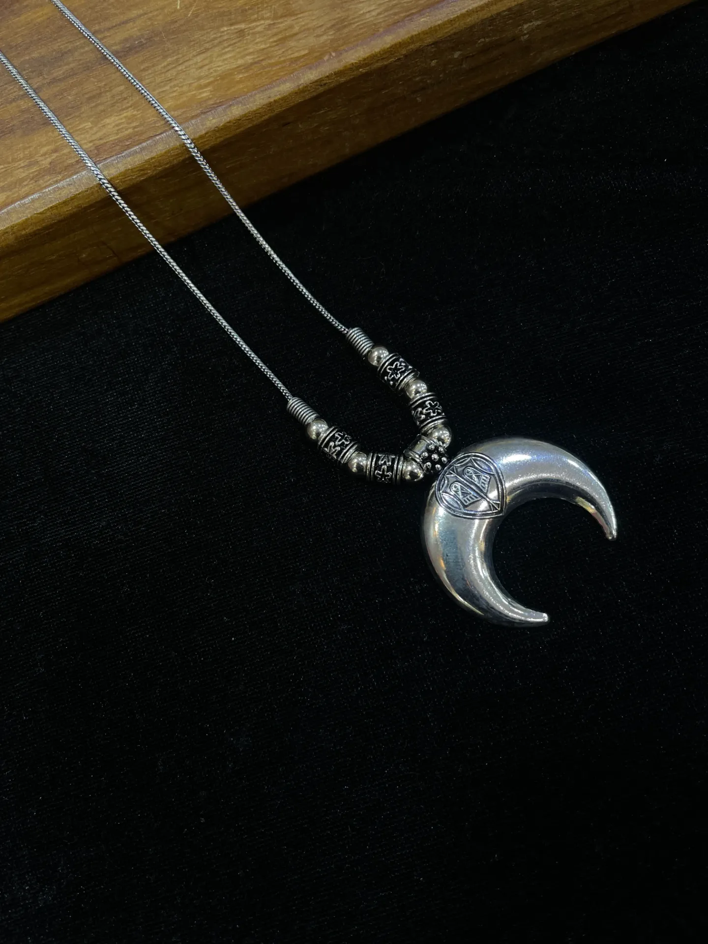 [Necklace70] Moon Design Pendent Oxi Chain -N70