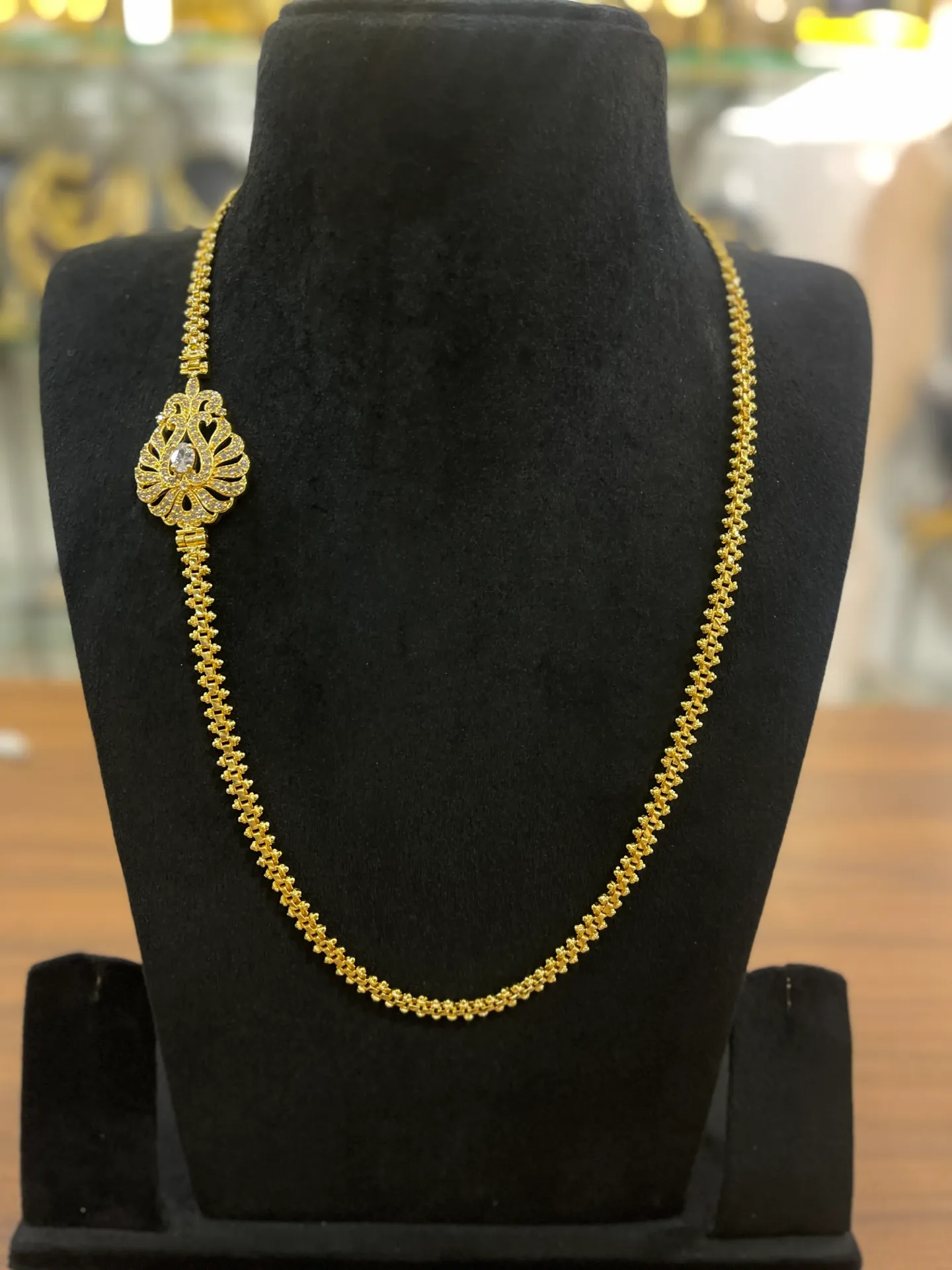 Exquisite Mogappu Necklaces | Traditional Side Pendent Chains MGP 28