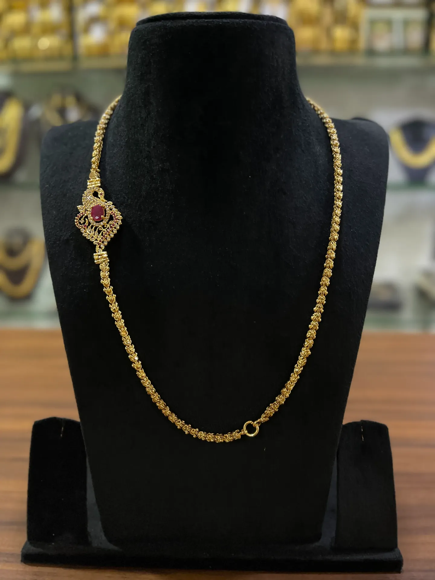 Exquisite Mogappu Necklace | Traditional Side Pendent Chains MGP 38