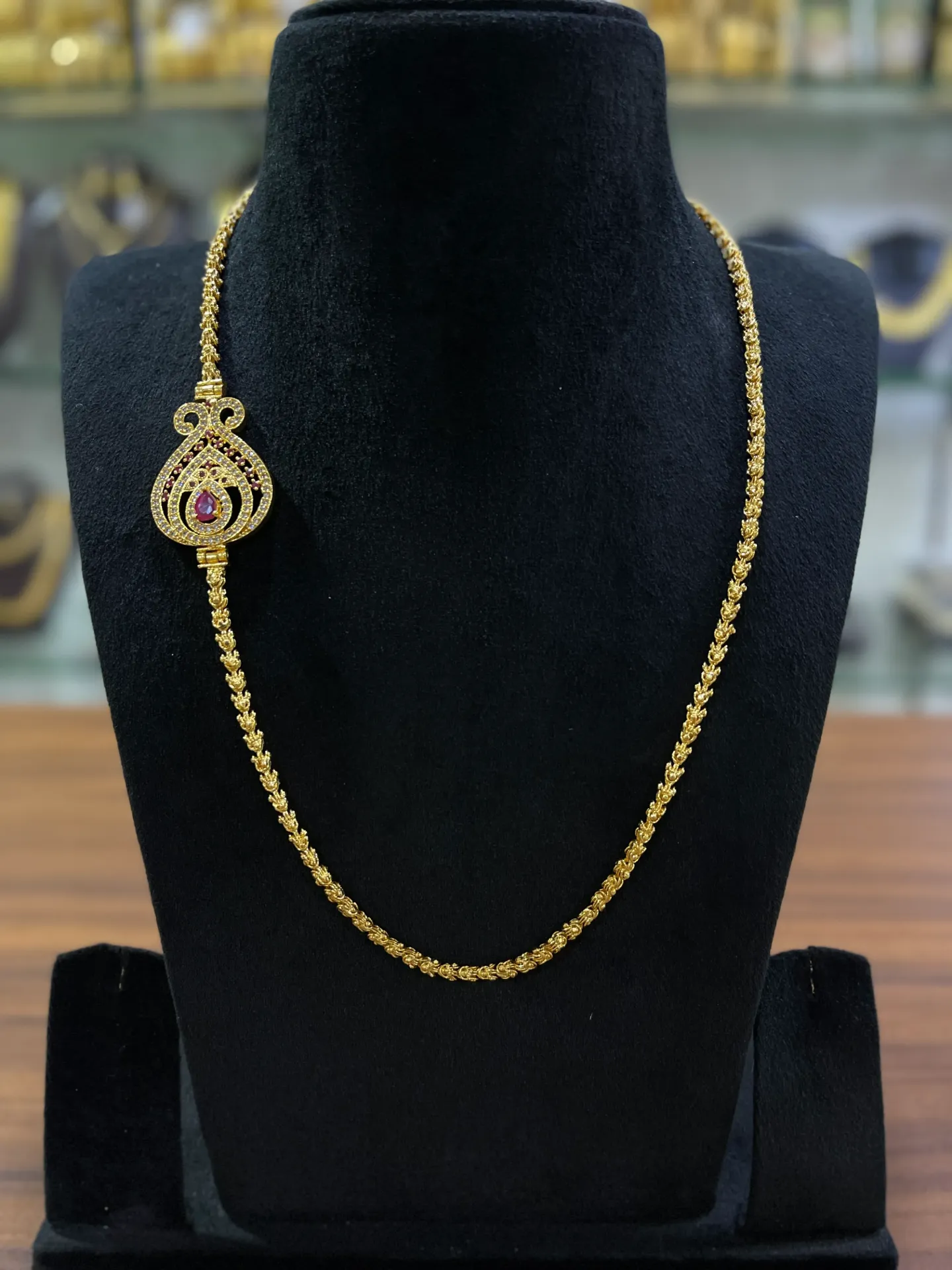 [MGP 39] Exquisite Mogappu Necklace | Traditional Side Pendent Chains MGP 39