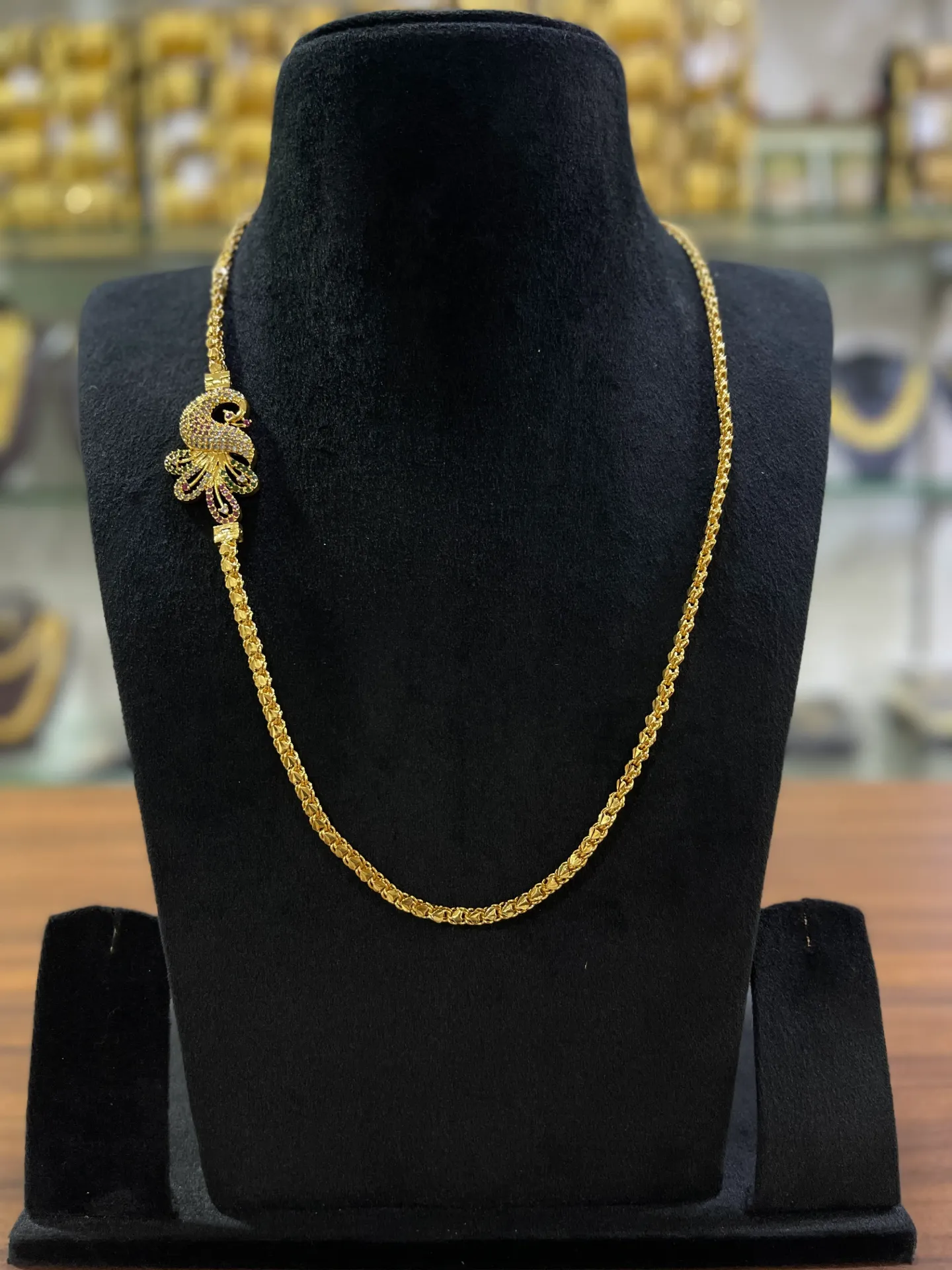 Exquisite Mogappu Necklace | Traditional Side Pendent Chains MGP 43