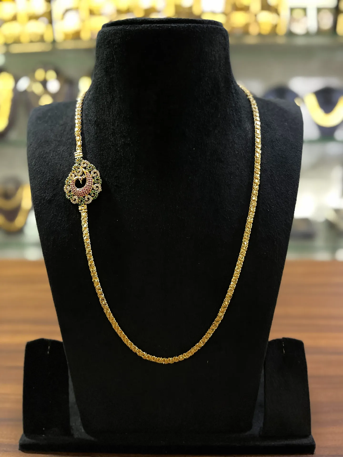 Exquisite Mogappu Necklace | Traditional Side Pendent Chains MGP 48