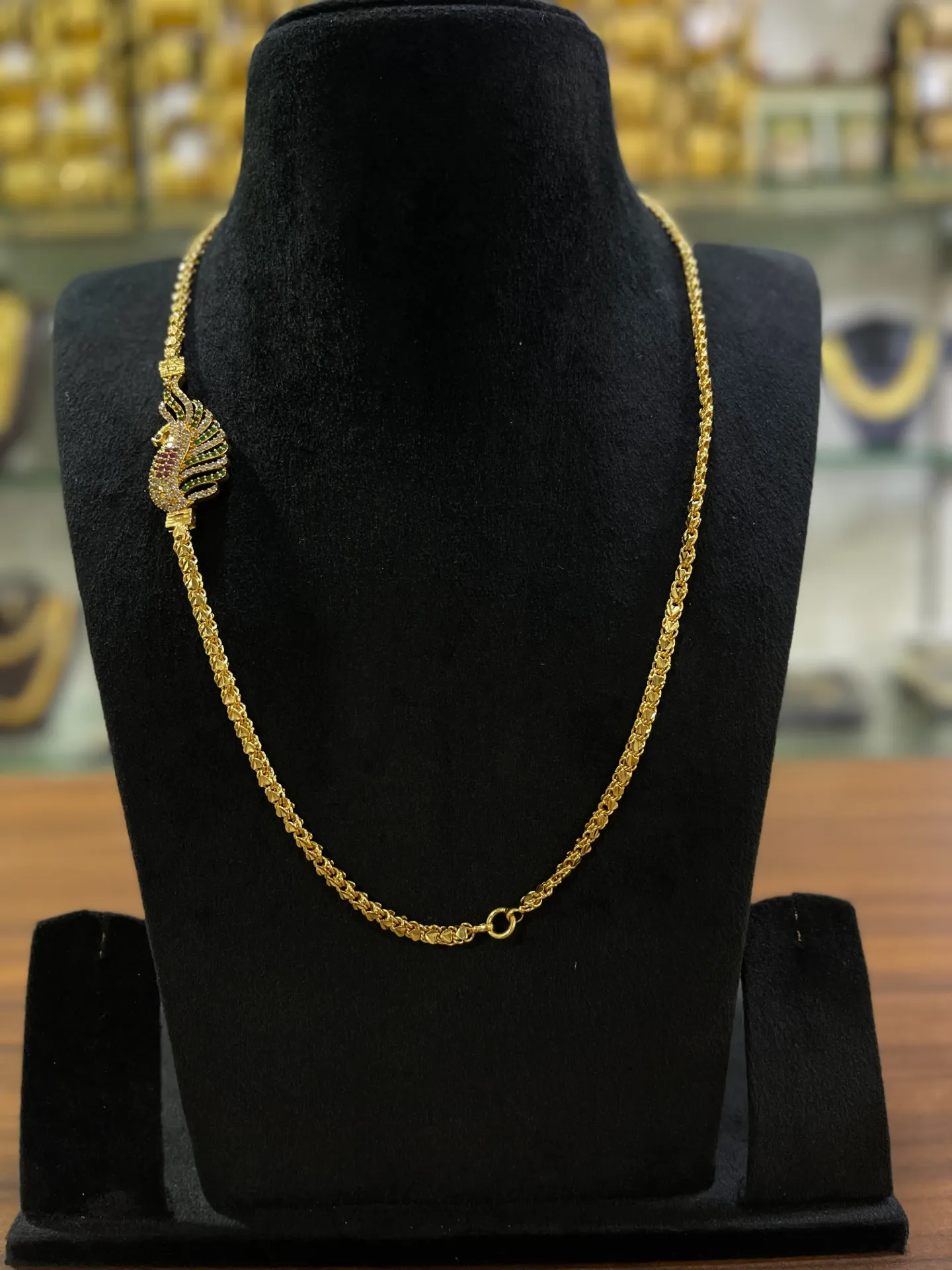 Exquisite Mogappu Necklace | Traditional Side Pendent Chains MGP 50