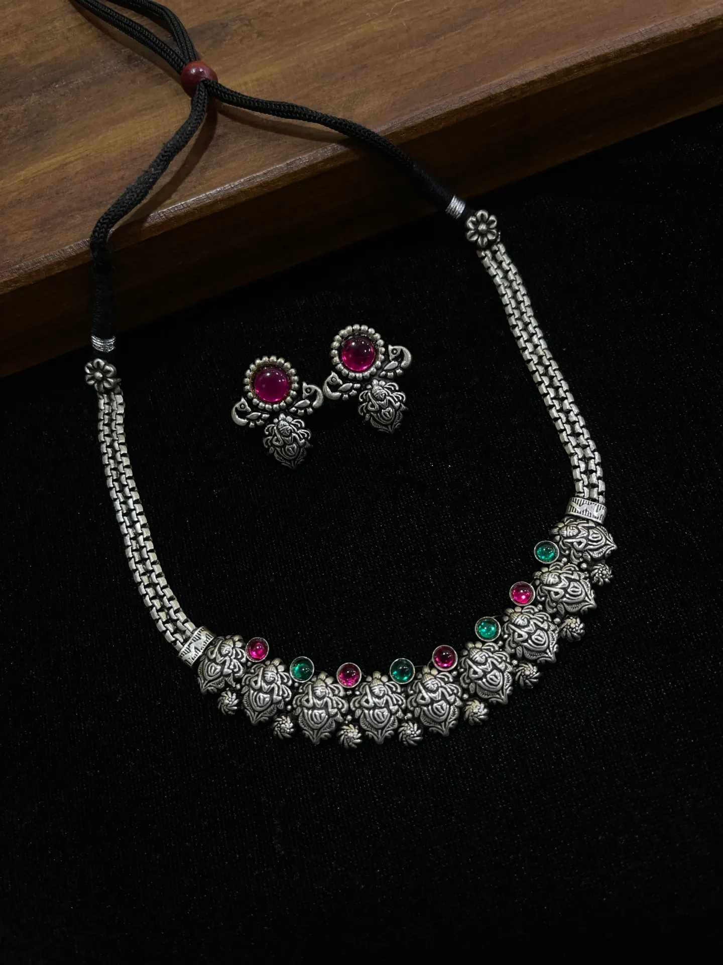 Black Metal Oxi Necklace -N81