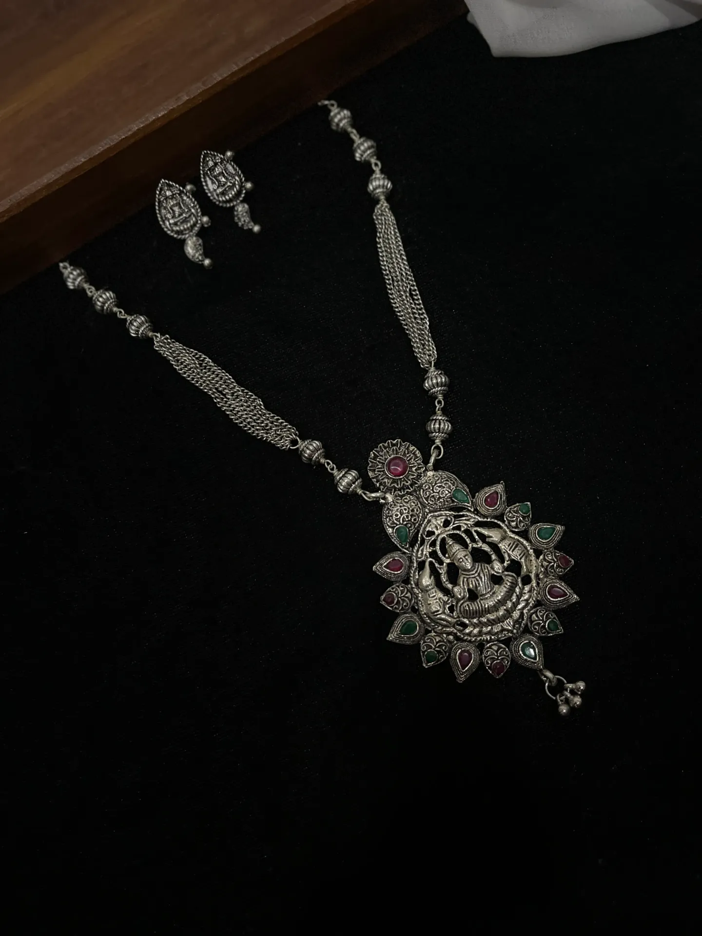 Lakshmi Pendant Oxi Necklace-N129