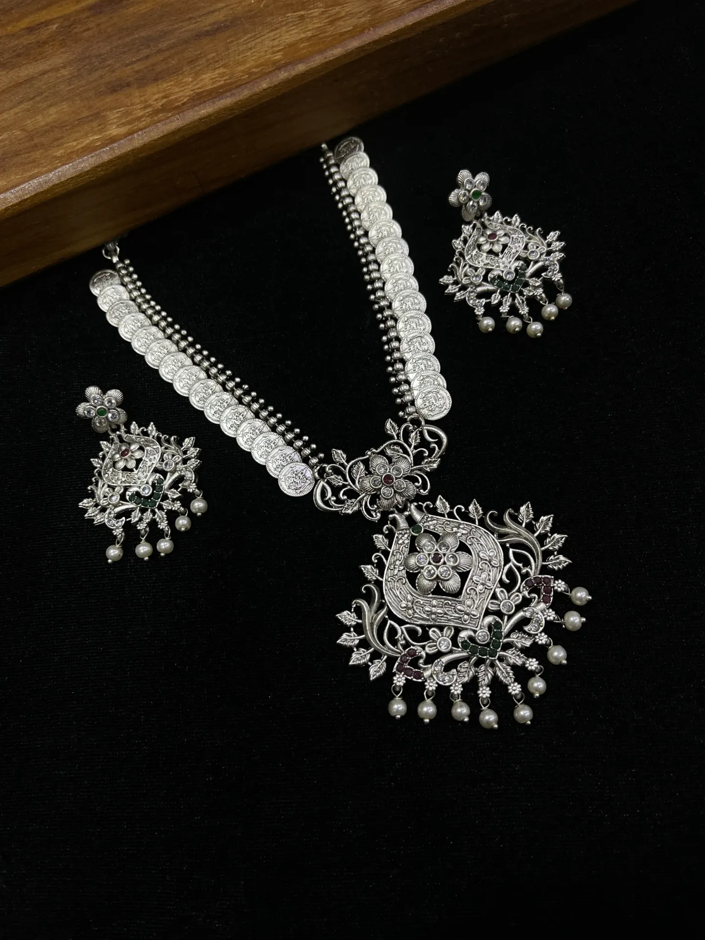 Kasu Design Chain With Earrings -N133