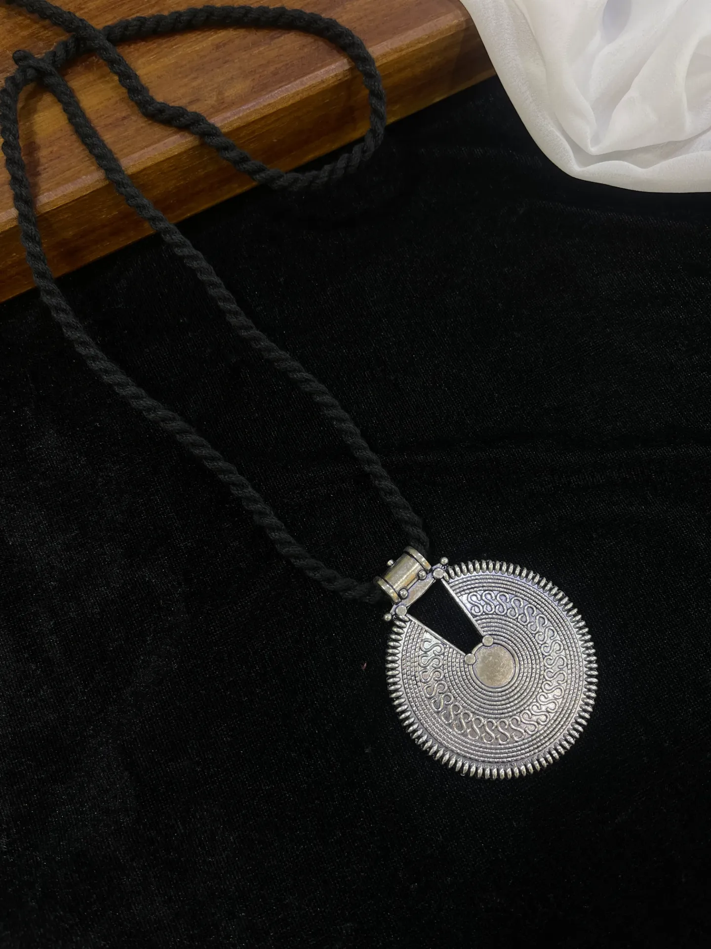 Heritage Oxi Silver Necklace-N142