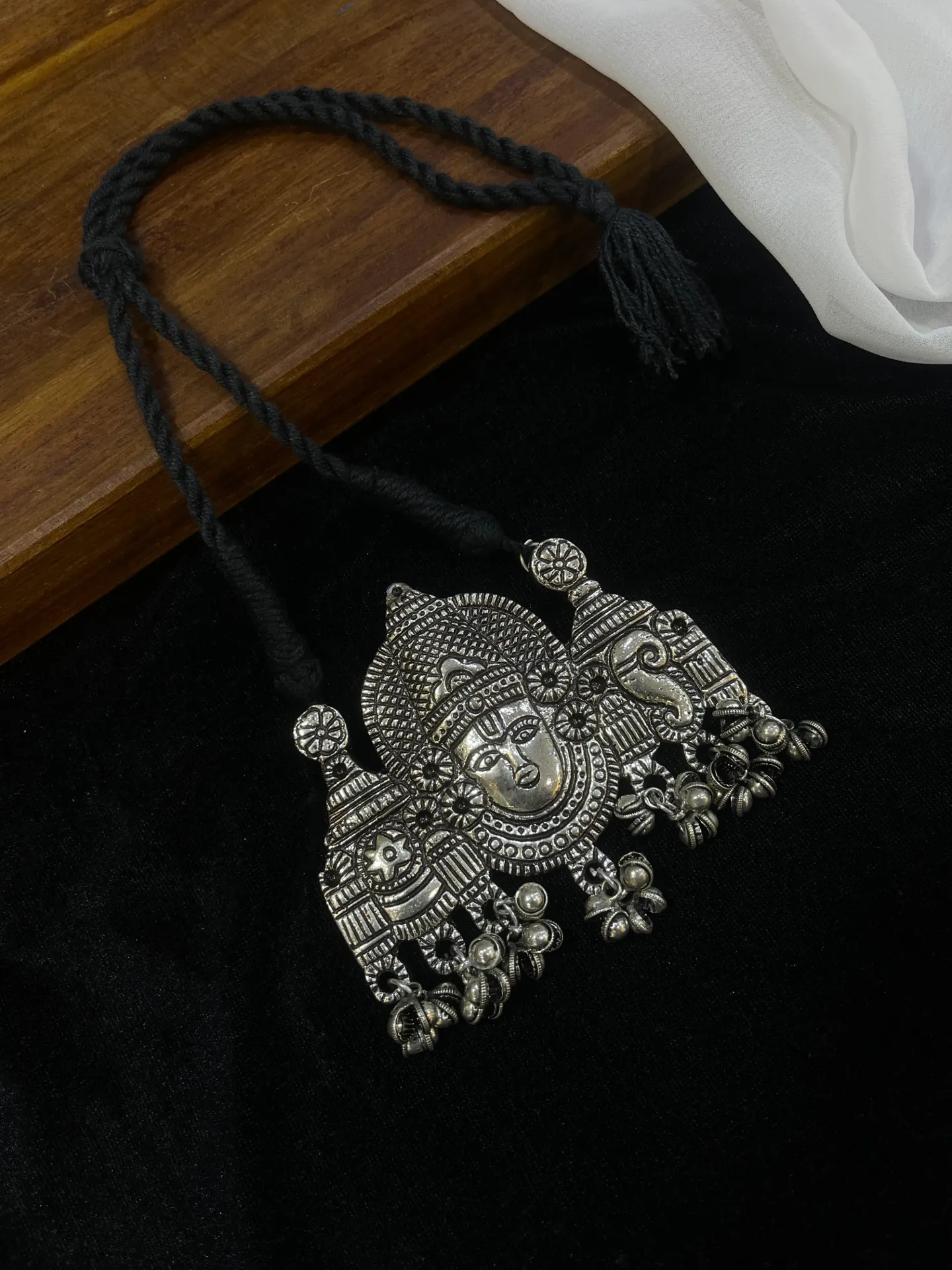 Perumal Design Pendent With Chain -N148