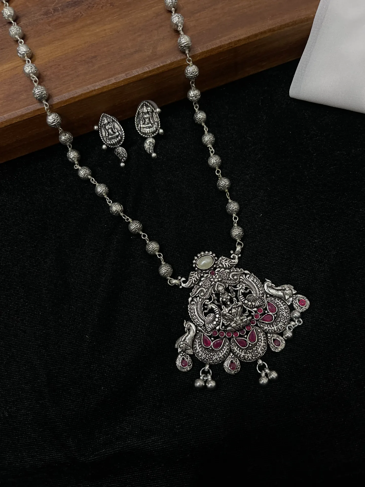 Temple Design Oxi Necklace -N164