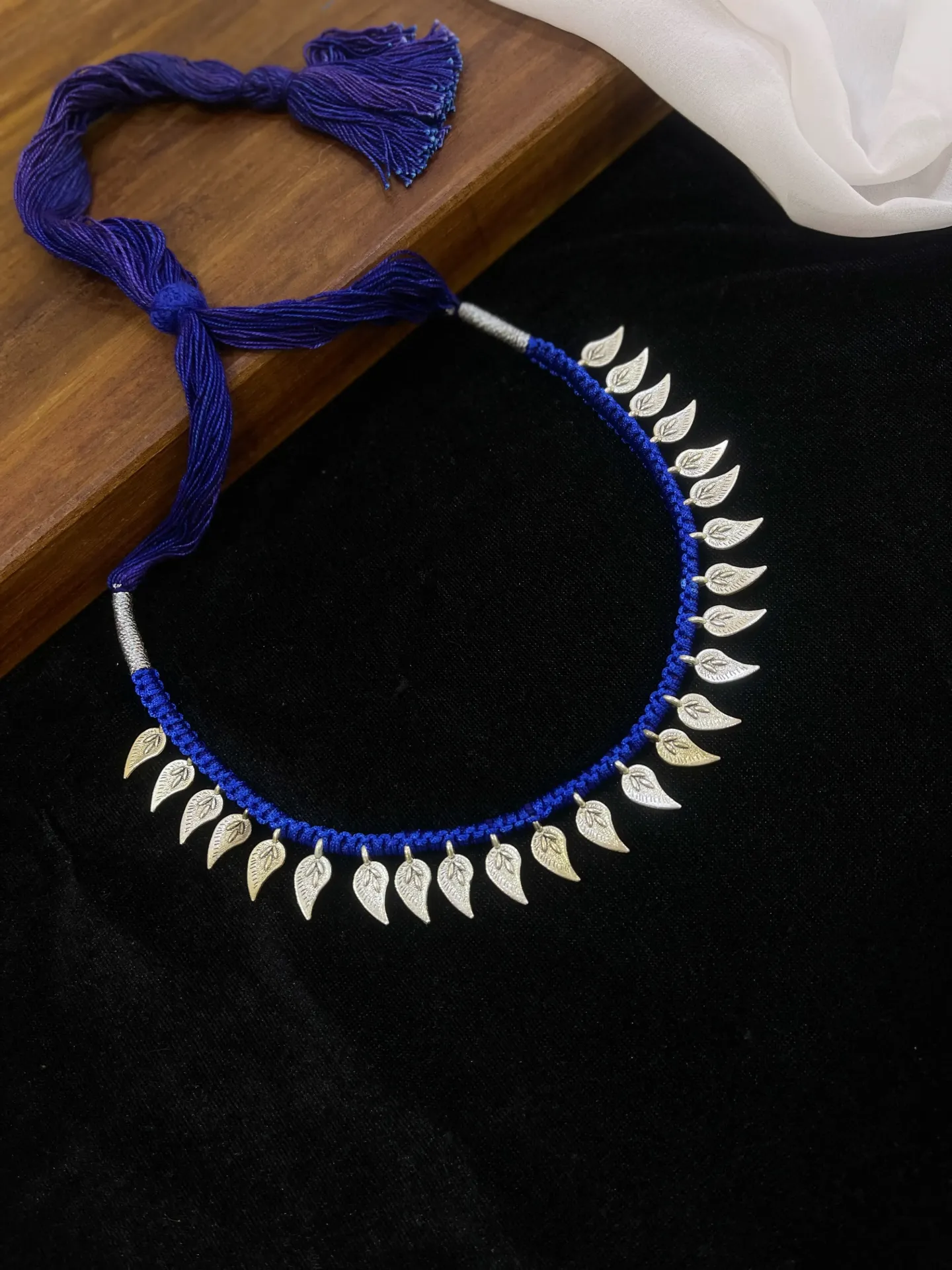 Floral Design Oxi Necklace -N167