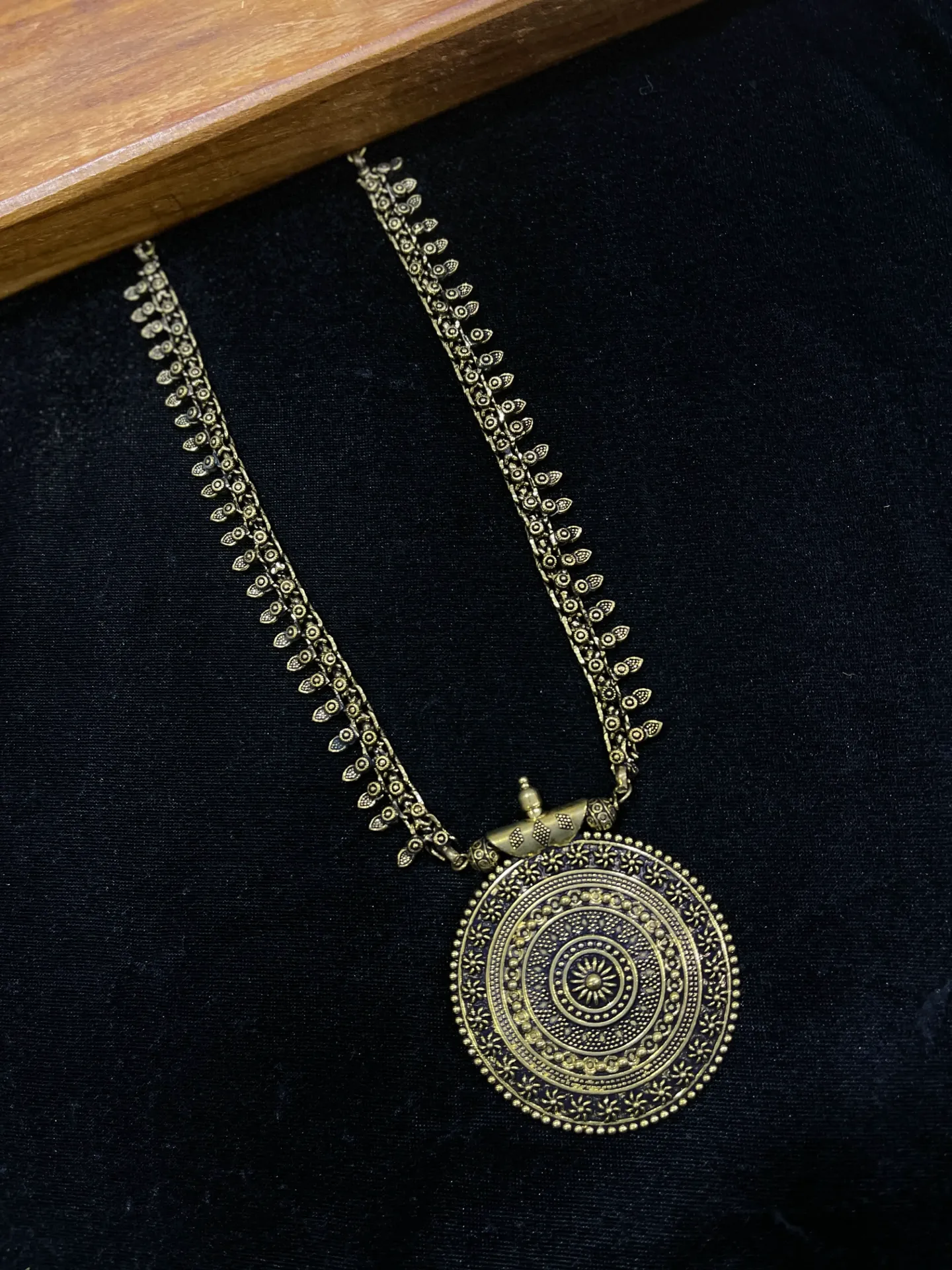 Chakra Design Oxidised Haaram -H05