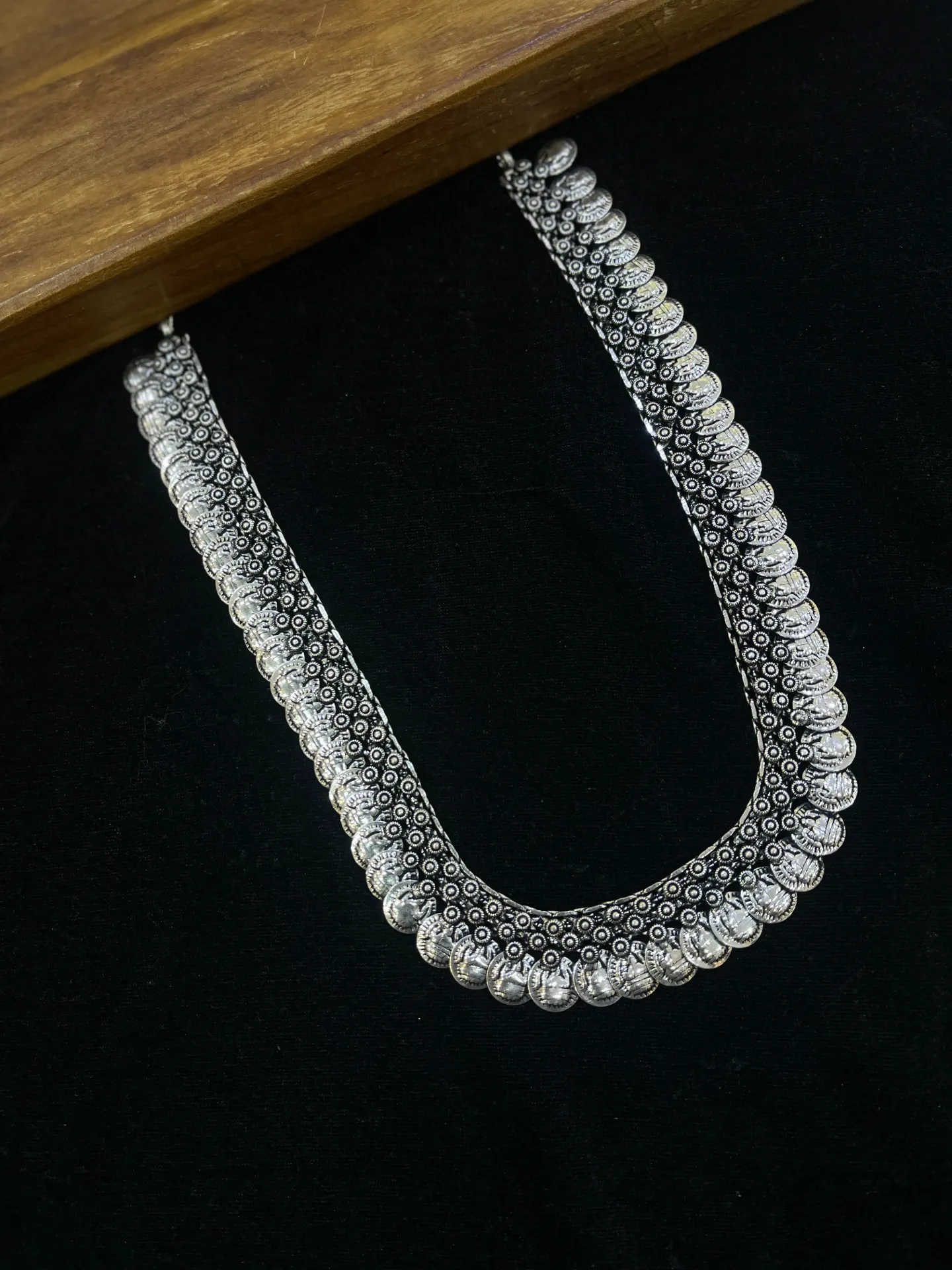 Kasu Design Oxidised Long Haaram-H08