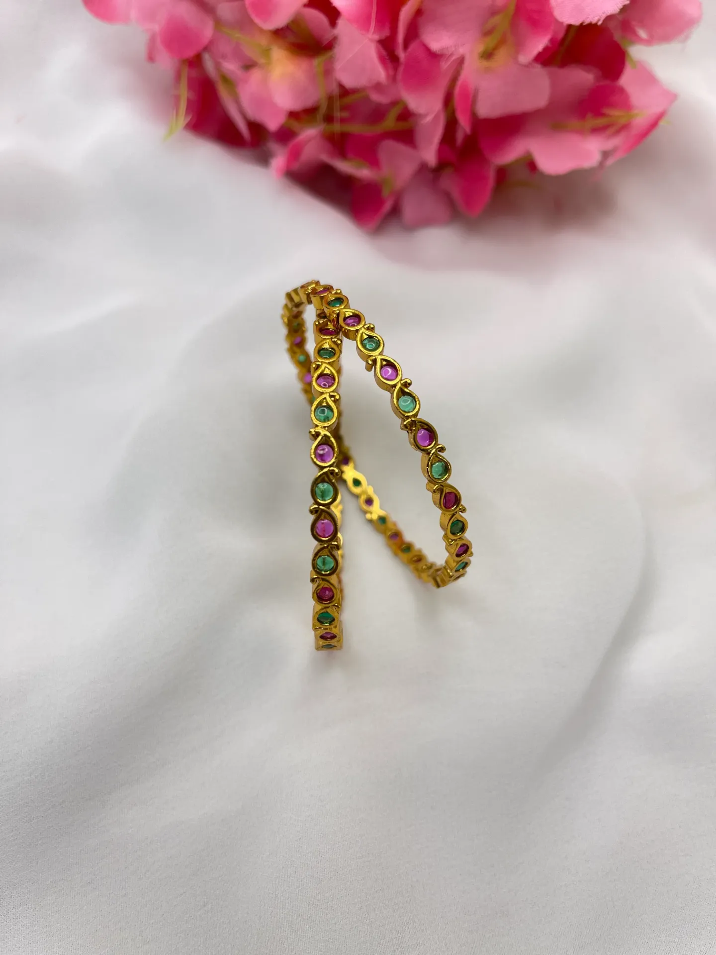 Small Kemp Stone Bangles -B18