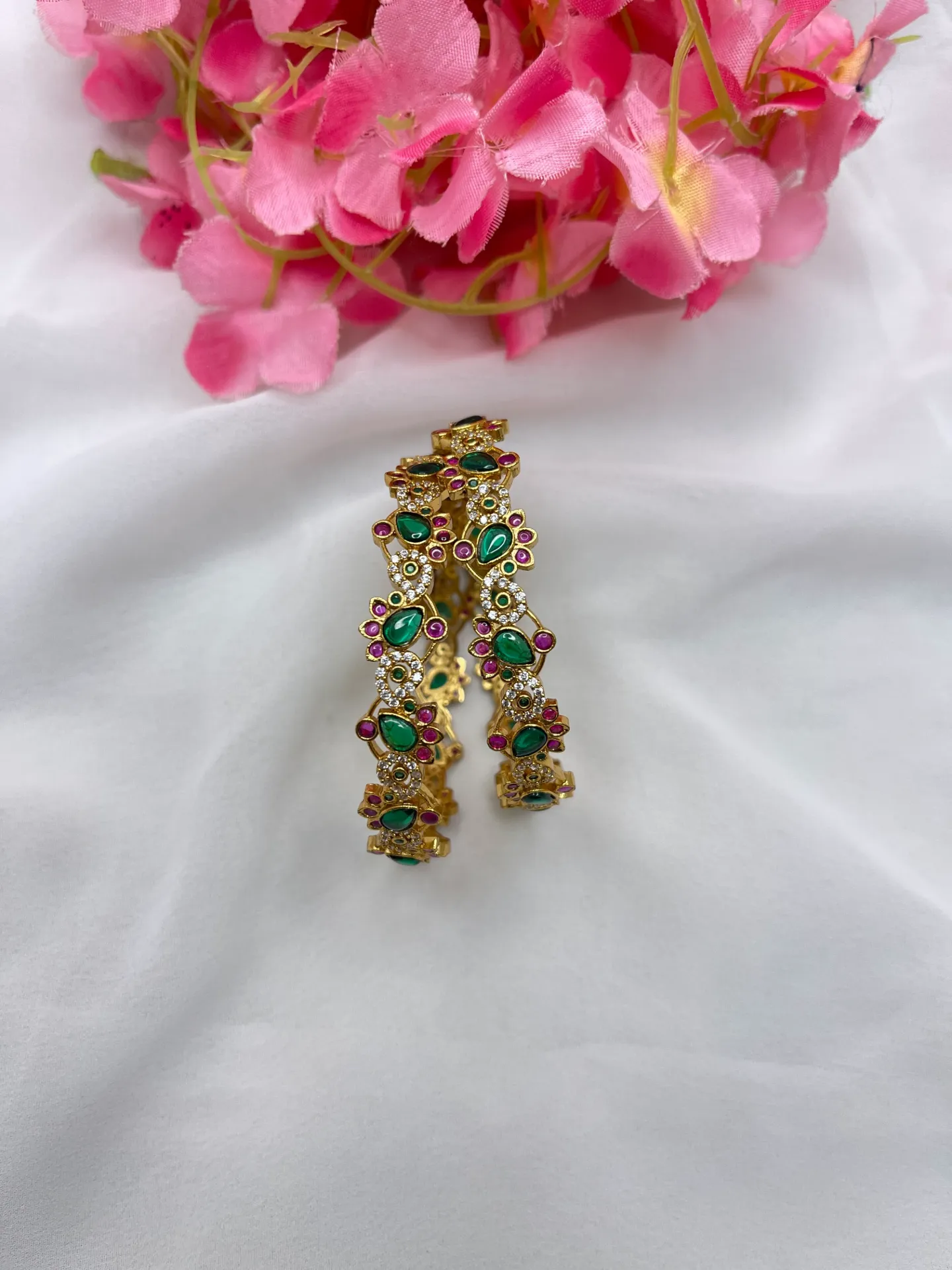 [B73 2.4] Elegant gold bangles -B73 (2.4)