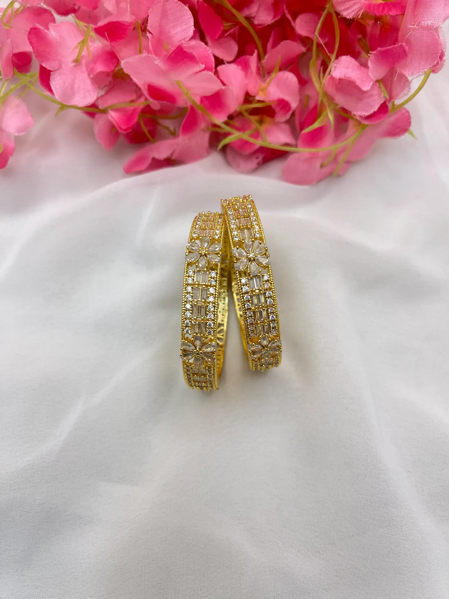 Flower White Stone Bangles -B105