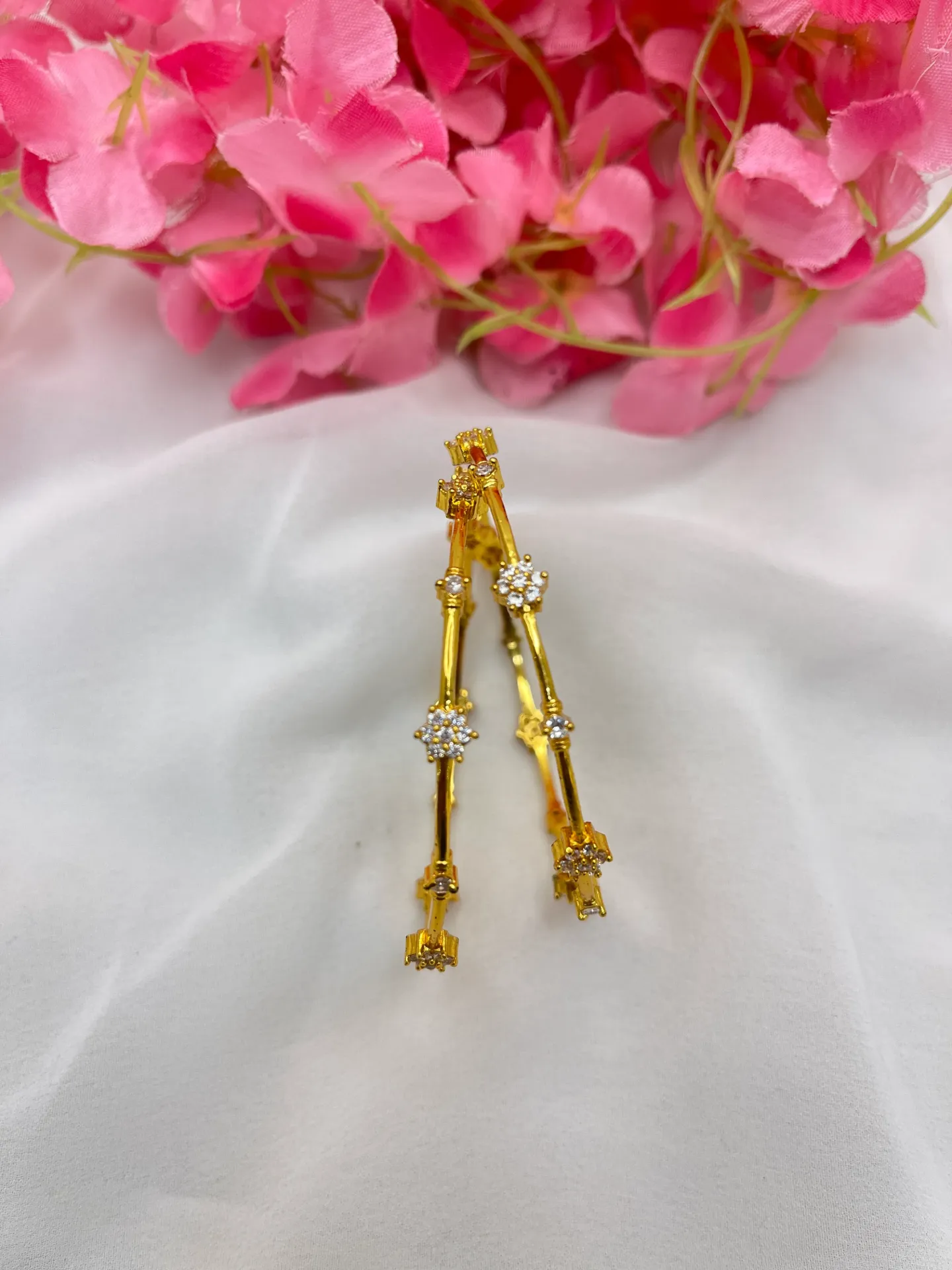 Flower Design Bangles-B109