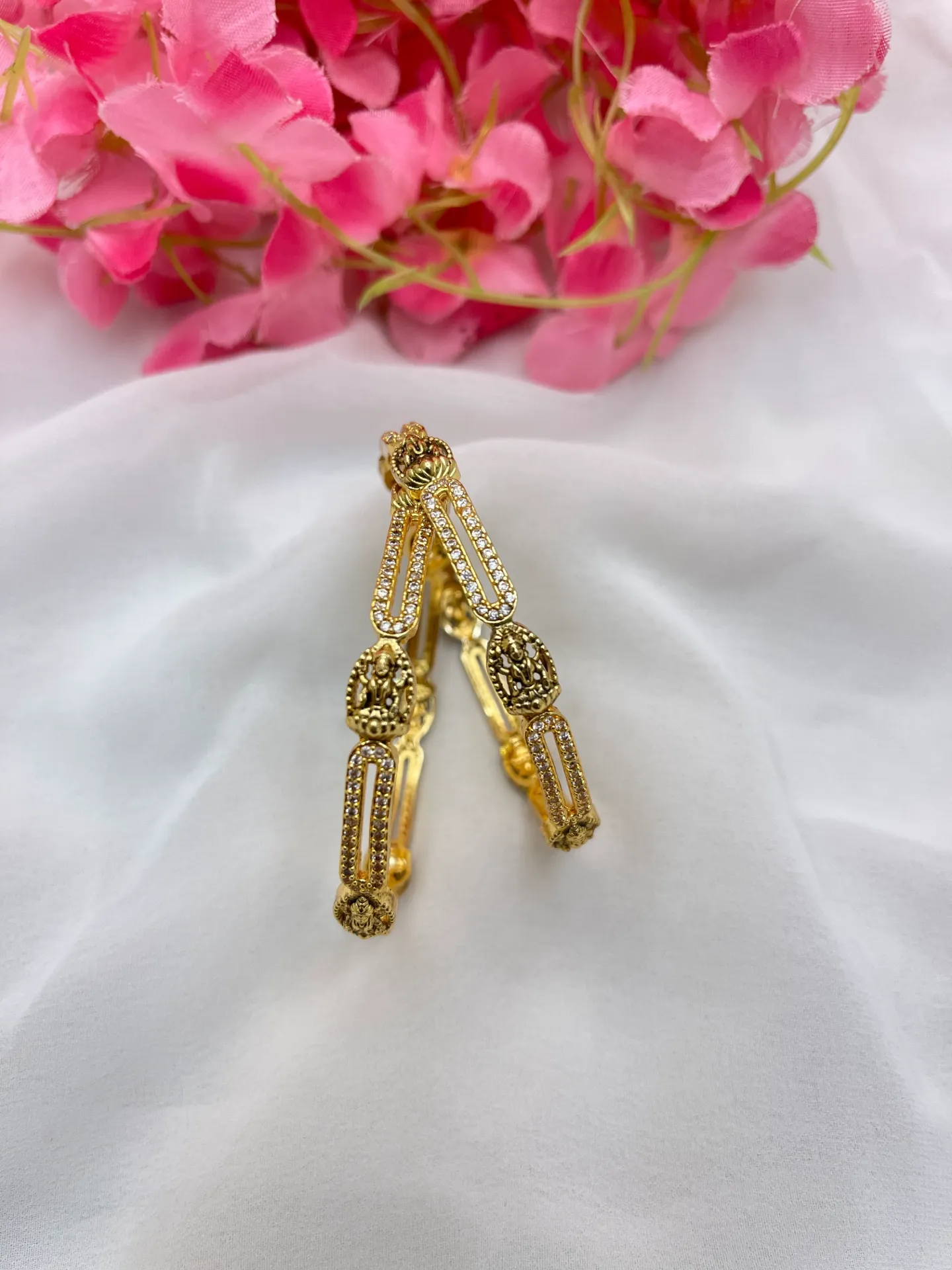 [B131 2.4] Flower Design Bangles-B131 (2.4)