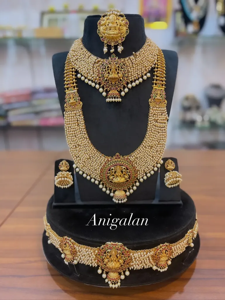 [BD Antique 22] Maharani Sri Lakshmi Grand White Beaded Set