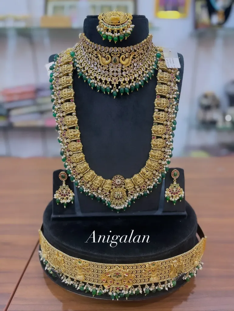 [BD Antique 28] Emerald Bead Drops Antique Set