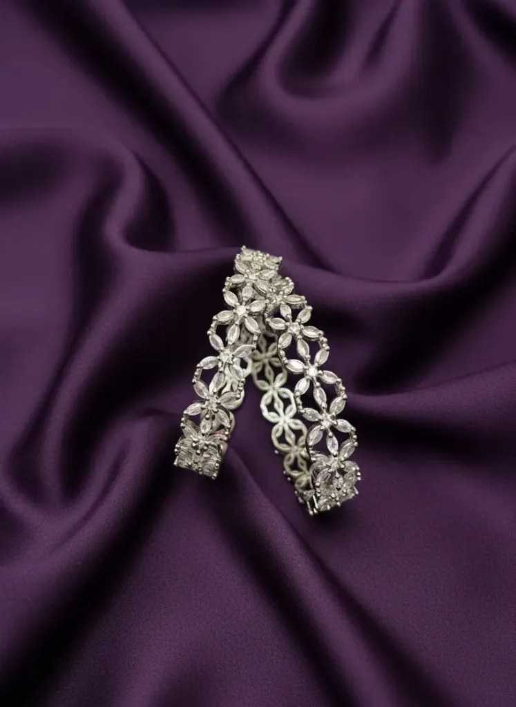 [B172 2.4] Floral Design Bangles -B172 (2.4)