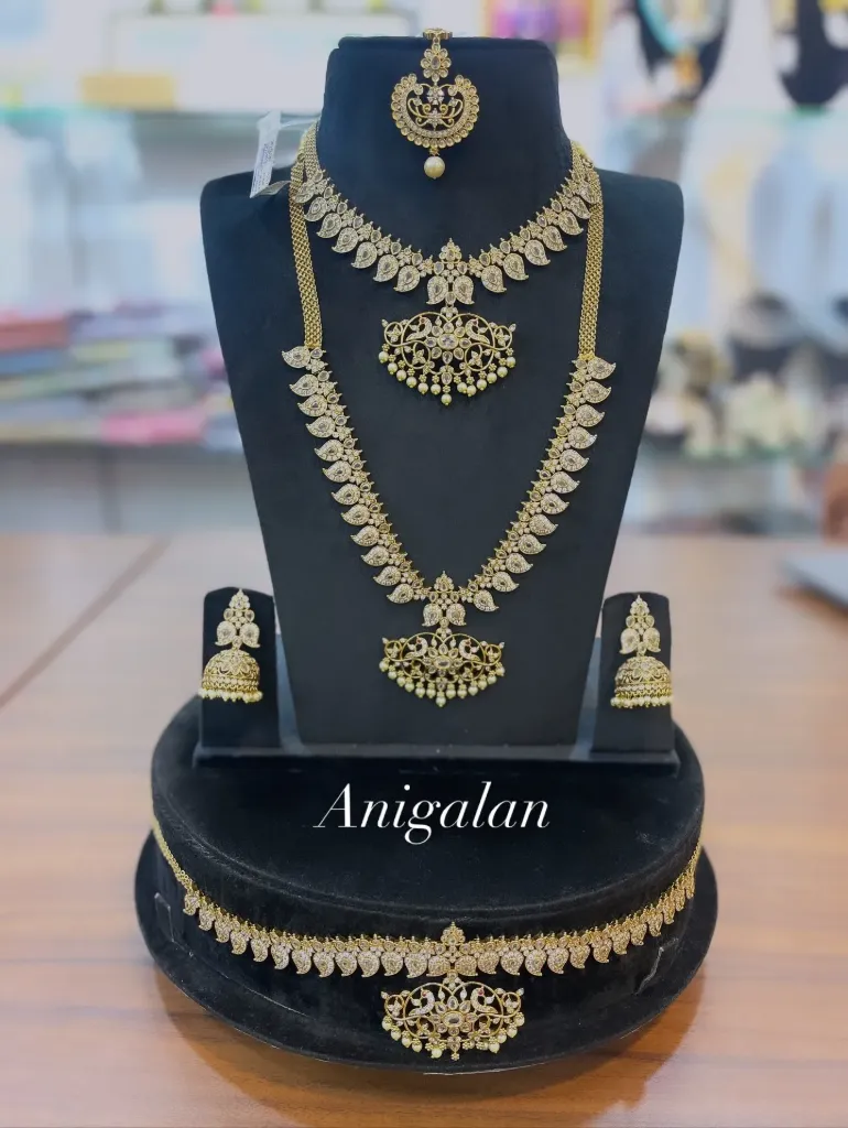 [BD Antique 33] Mango Leaf Design Rental Set