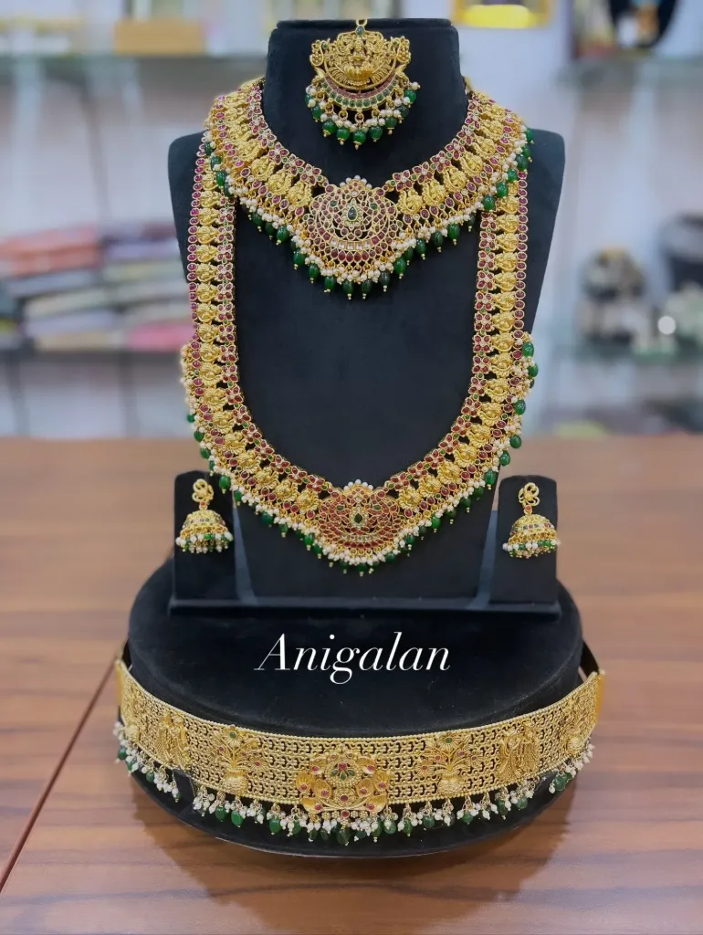 [BD Antique 44] Swarna Mayura Green Beads Bridal Set