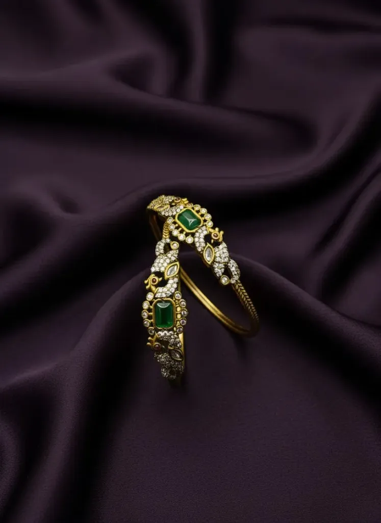 [B226 2.4] Victorian Peacock Design Bangle-B226 (2.4)