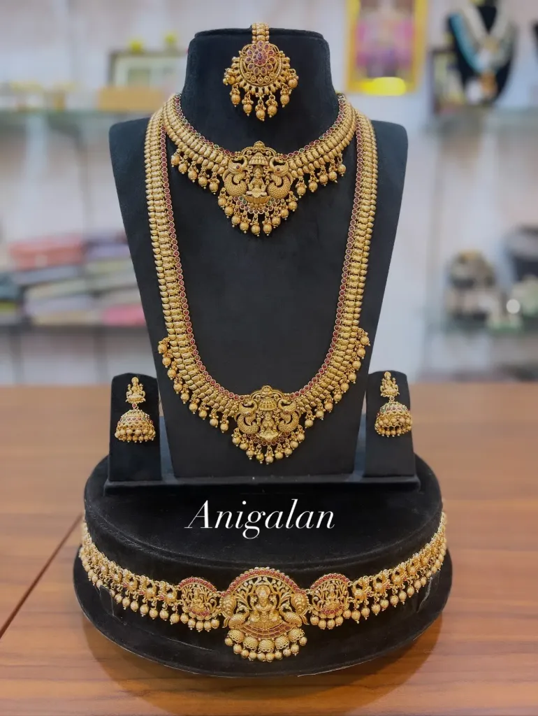 [BD Antique 59] Lakshmi Red Antique Set