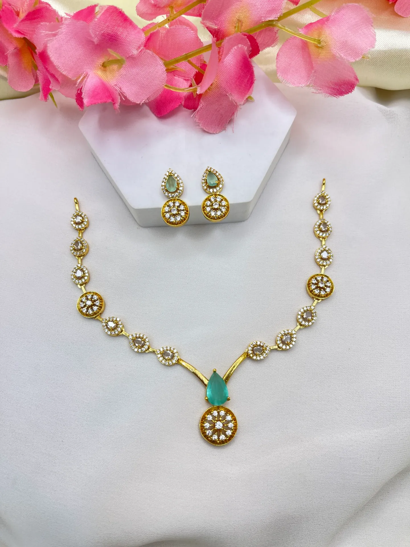 Royal White Stone Necklace -N201