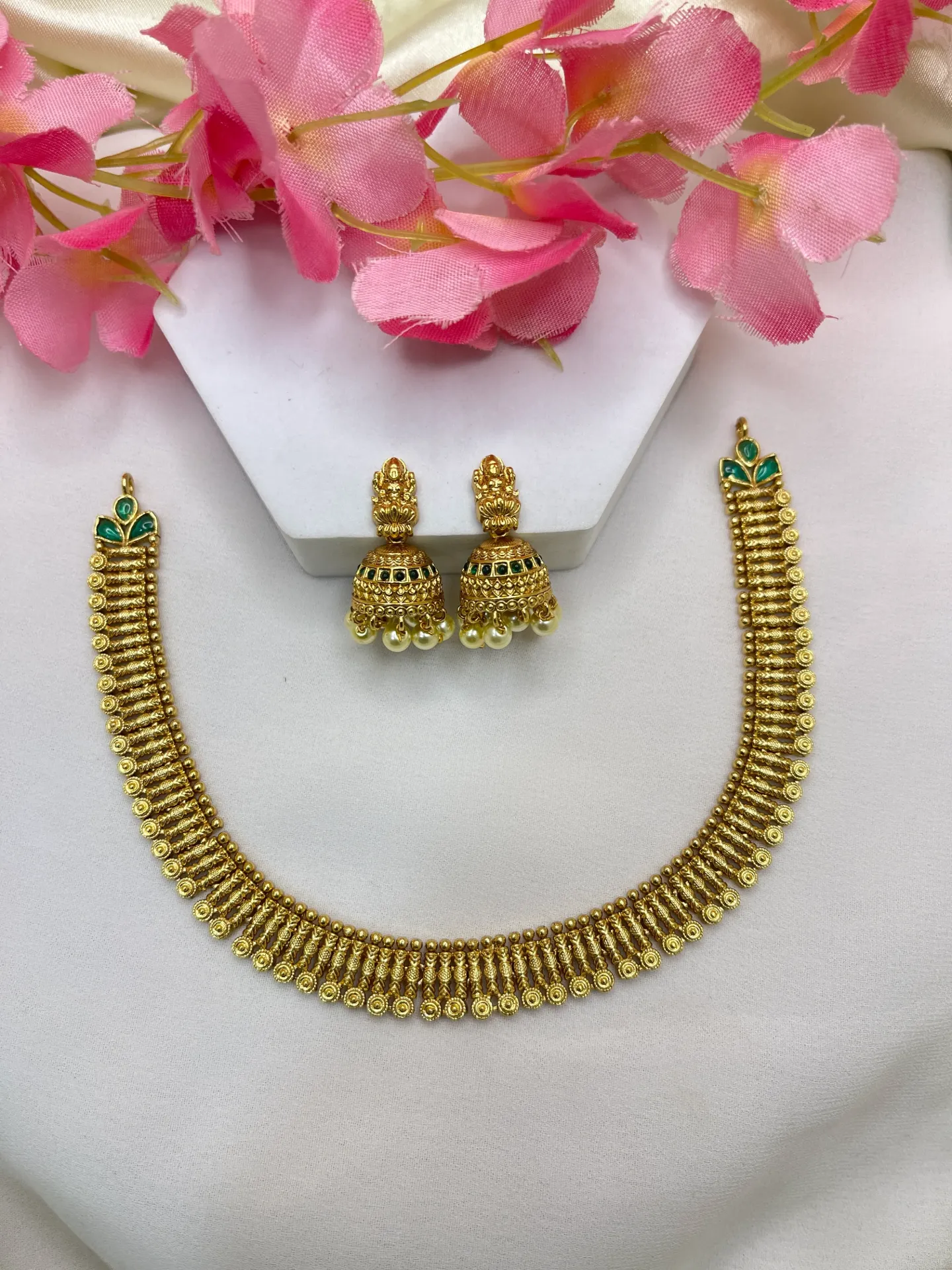 Golden Green Stone Necklace -N207