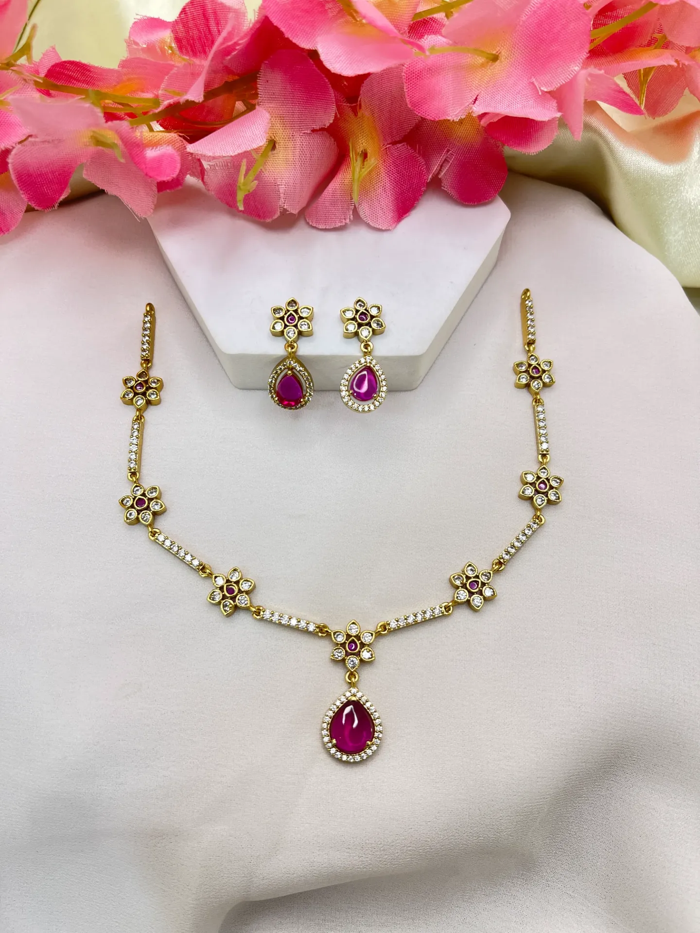 Flower Design With Red Stone Necklace -N215