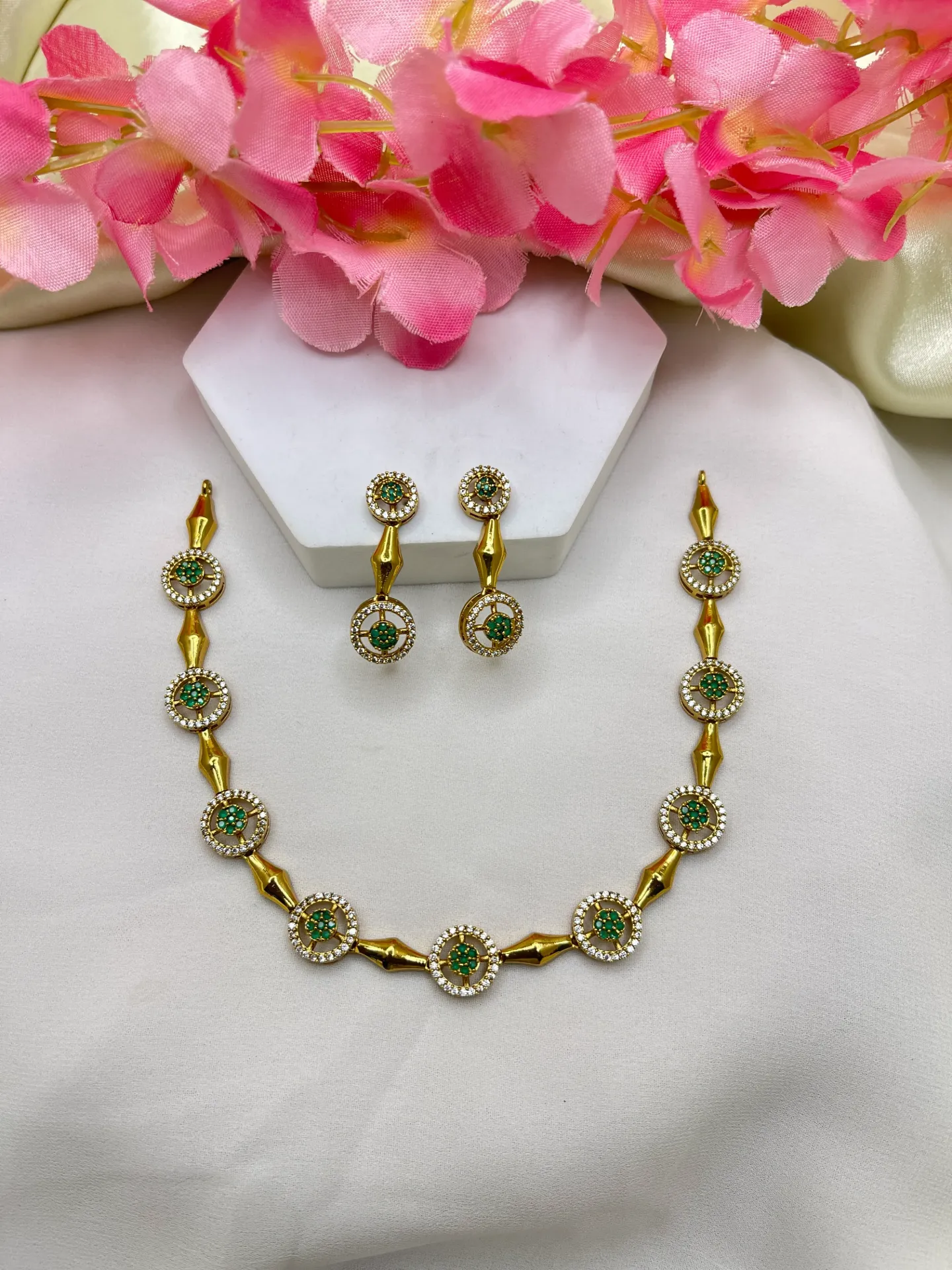 Heritage Bloom Necklace-N231