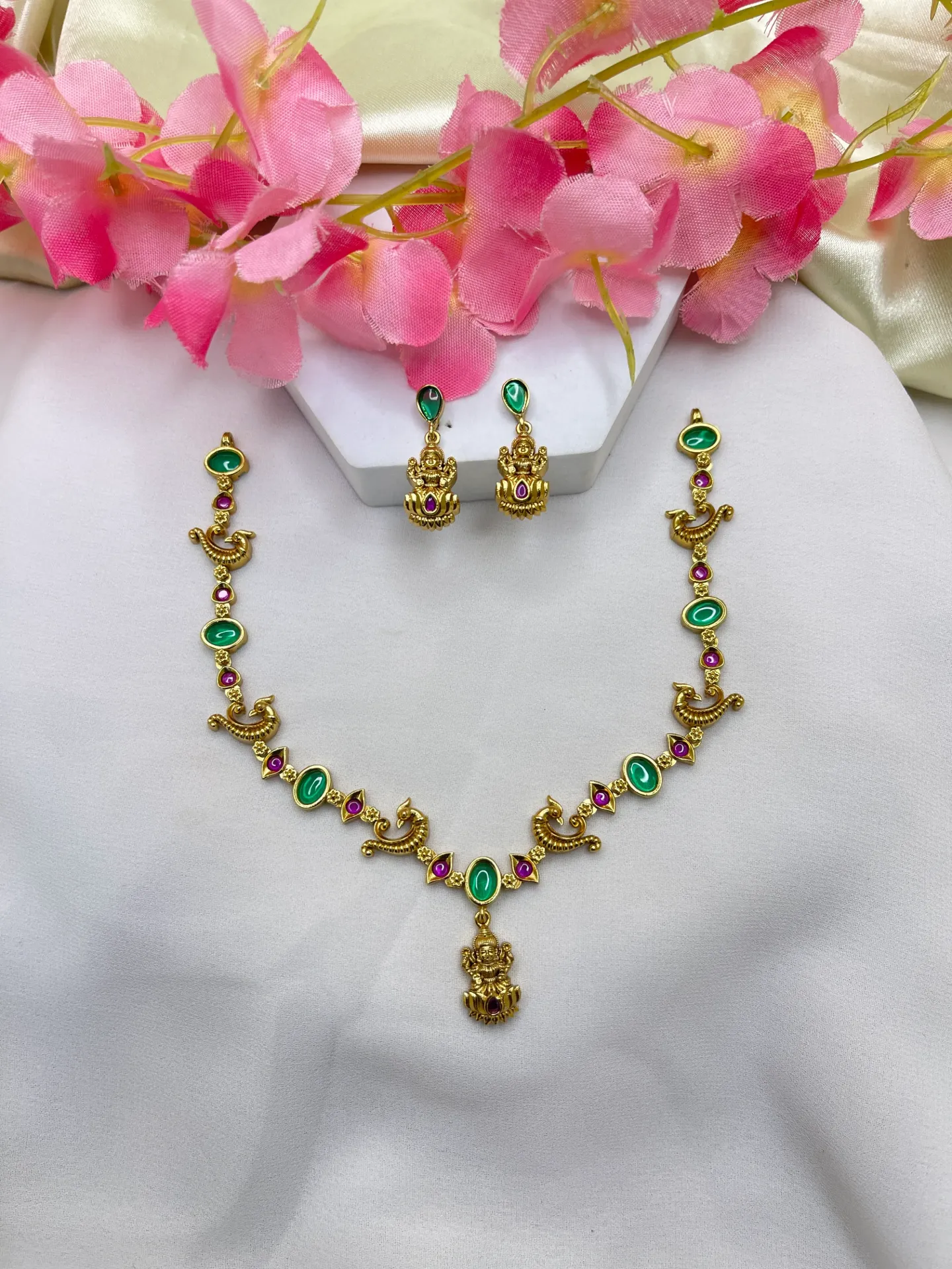 [Necklace 248] Lakshmi And Peacock Design Necklace-N248