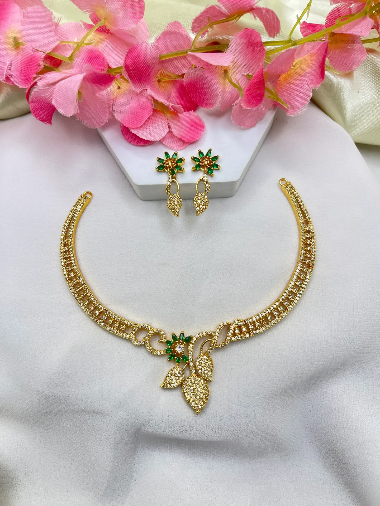 [Necklace 257] Emerald Grace Necklace-N257