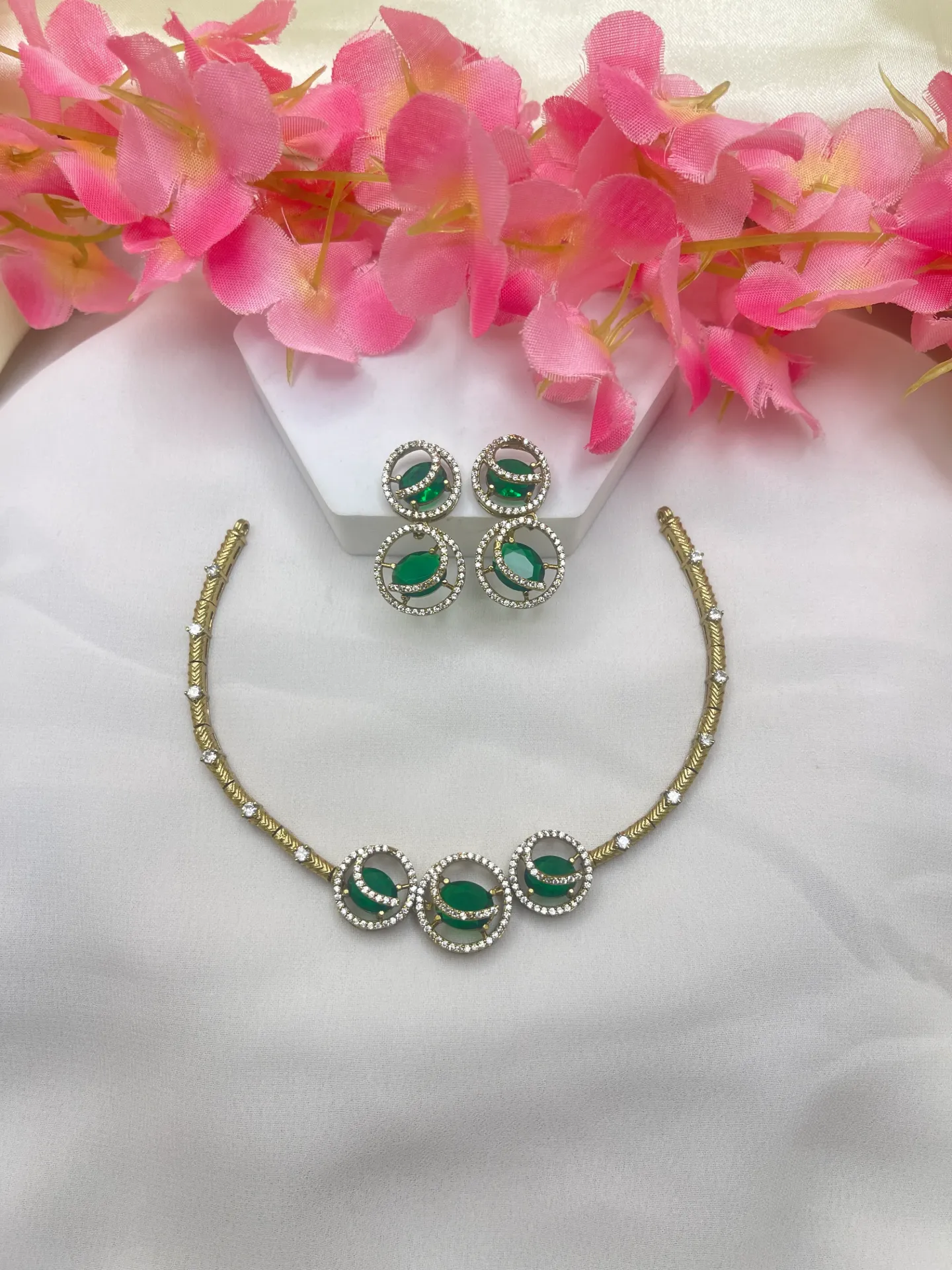 Emerald Stone Necklace-N270
