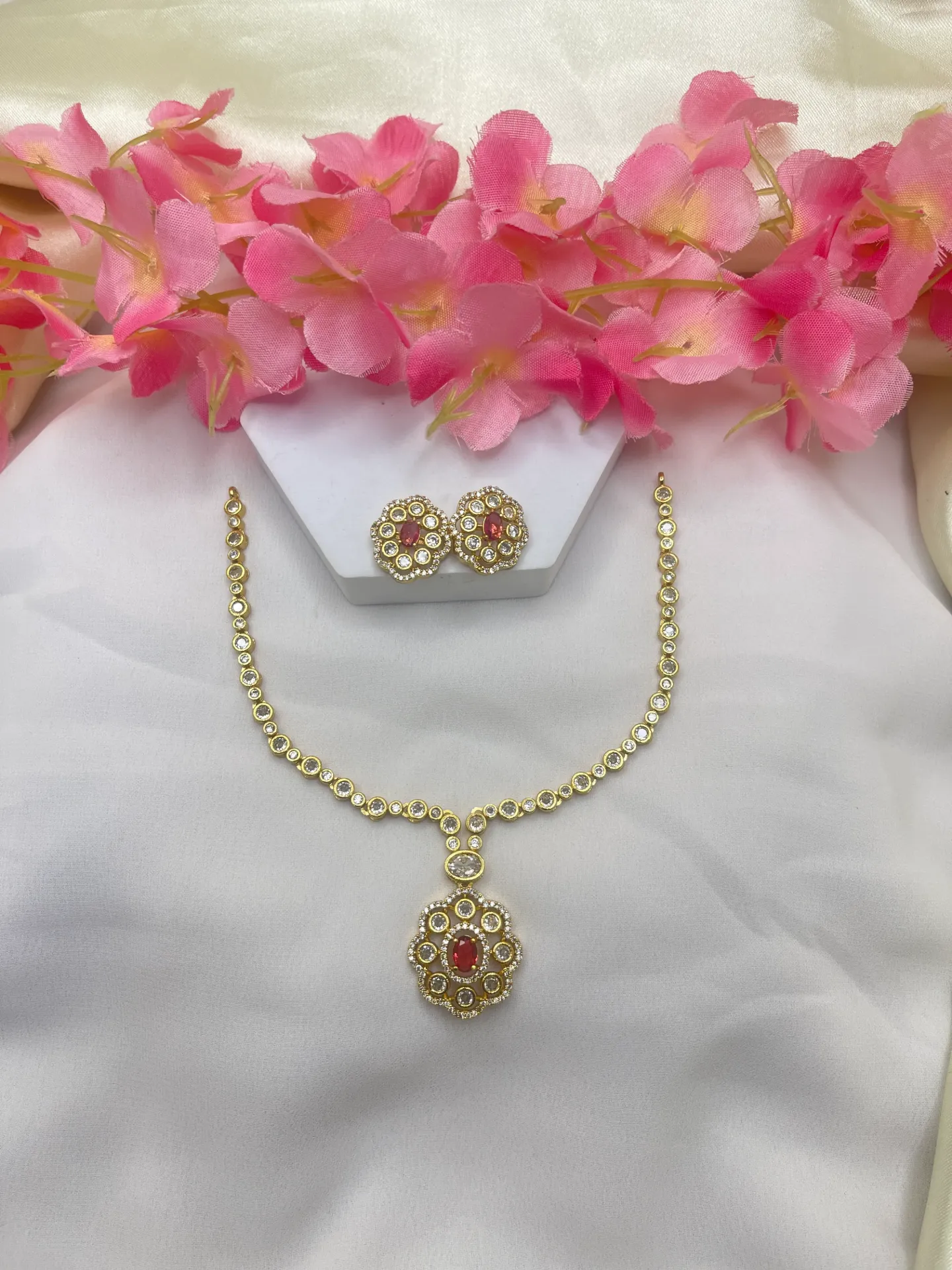 Floral Design Necklace-N276