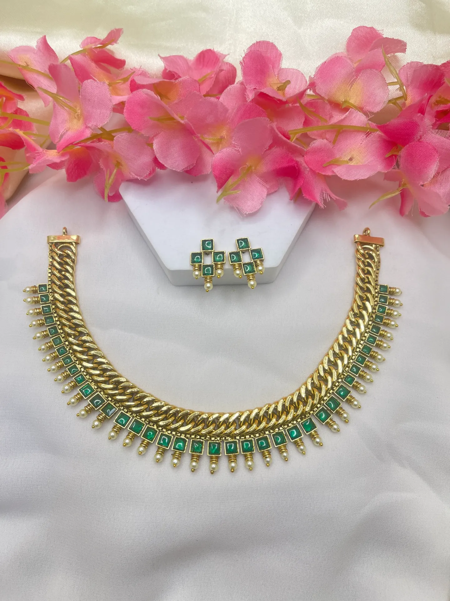 [Necklace 280] Antique Kemp Stone Necklace-N280