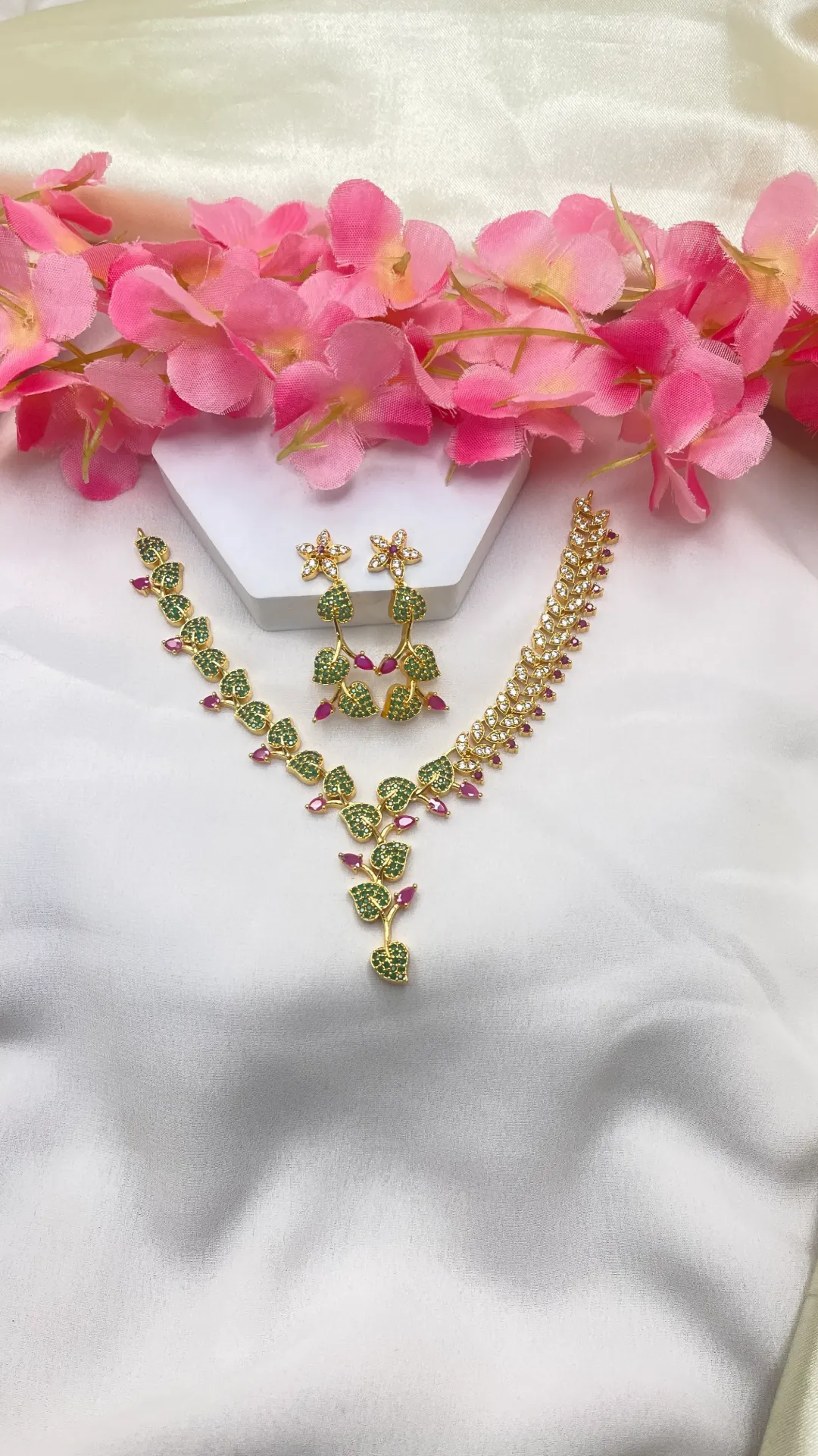 AD Stone Leaf Design Necklace-N286