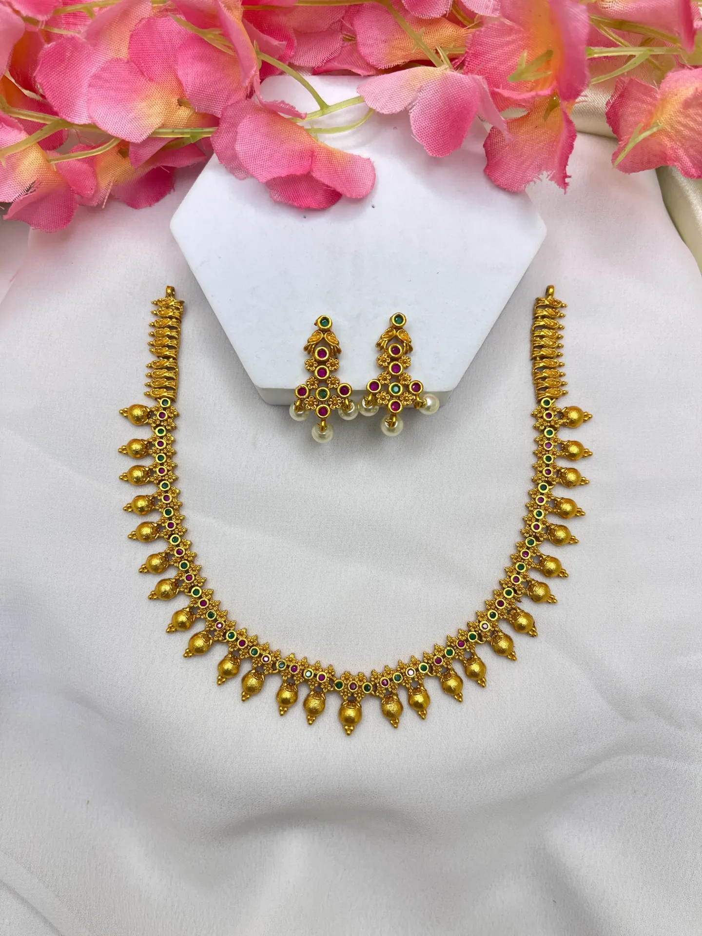 Premium Golden Beads Necklace -N302
