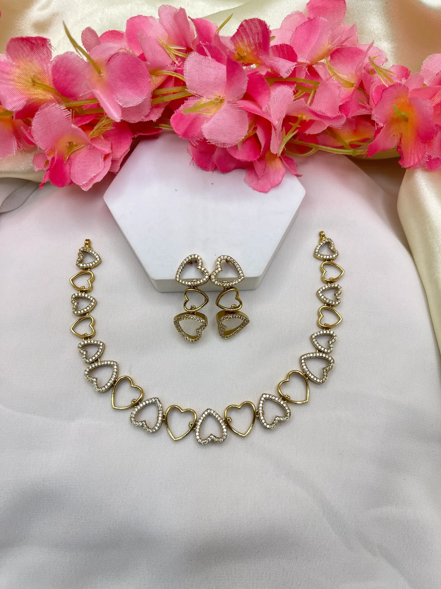 [Necklace 323] Heart Shape Design Necklace -N323