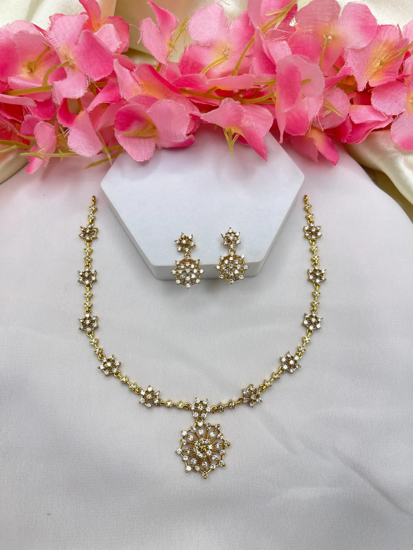 Antique Flower Stone Necklace -N332