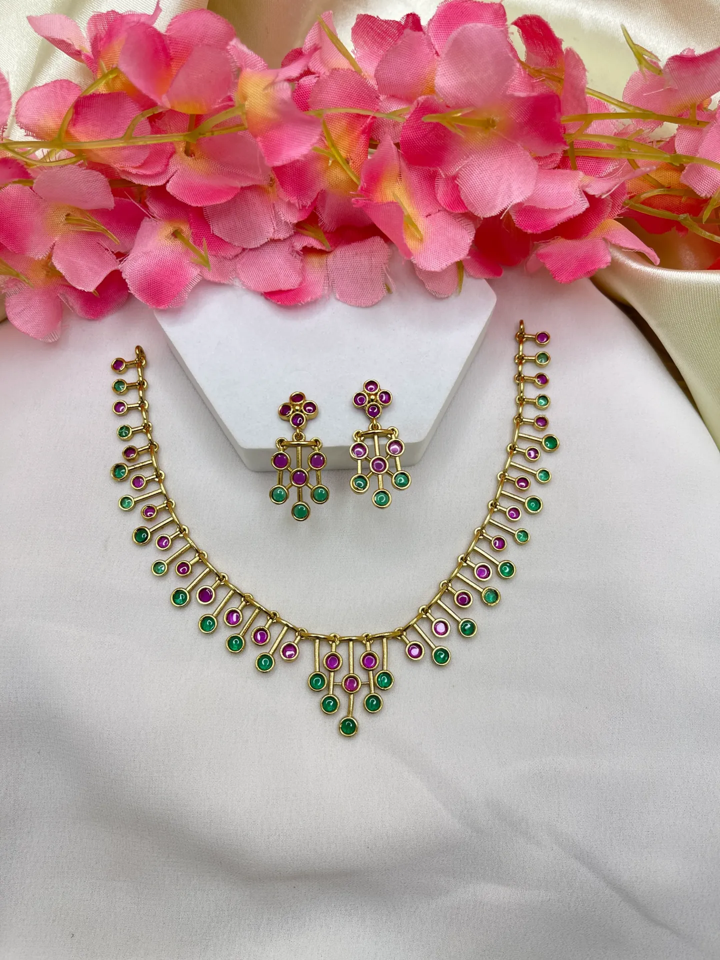 Pink And Green Stone Layer Necklace -N337