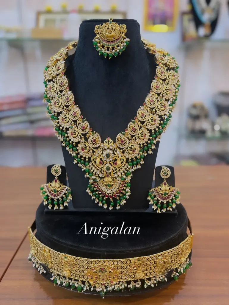 [BD Antique 86] Grand Red And Green Mango Design Haram