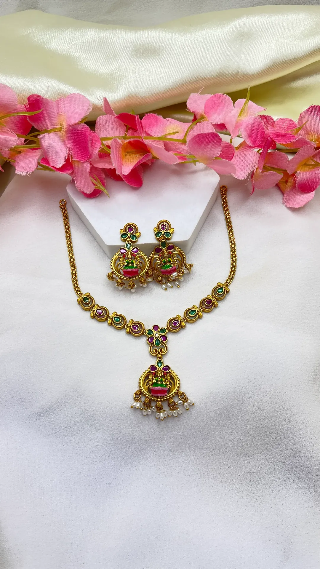 Meenakari Necklace With Earrings -N350