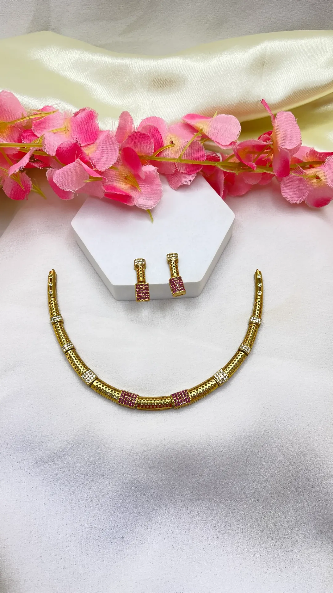 Antique Necklace -N354