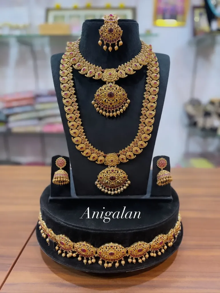 [BD Antique 90] Real Kemp Manga Jewellery Set