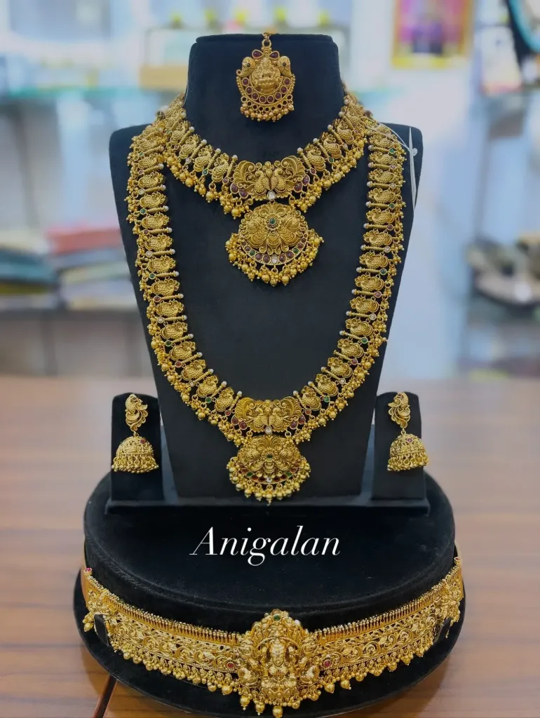 [BD Antique 94] Gorgeous Peacock Golden Set
