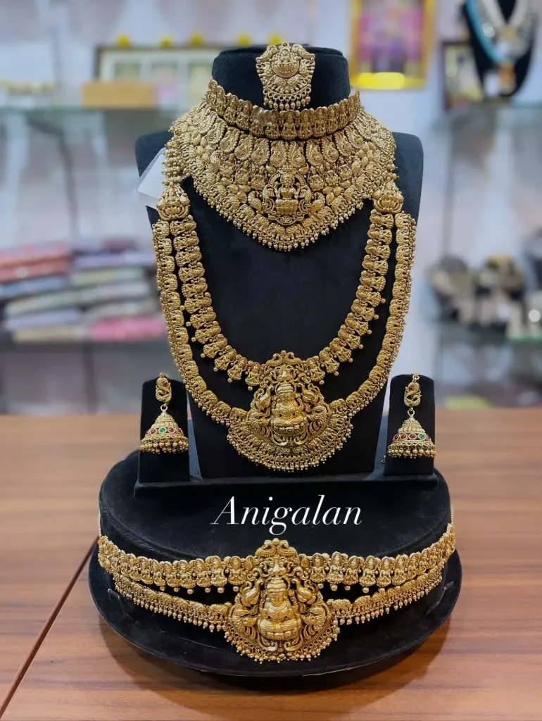 [BD Antique 104] Temple Grand Bridal Set