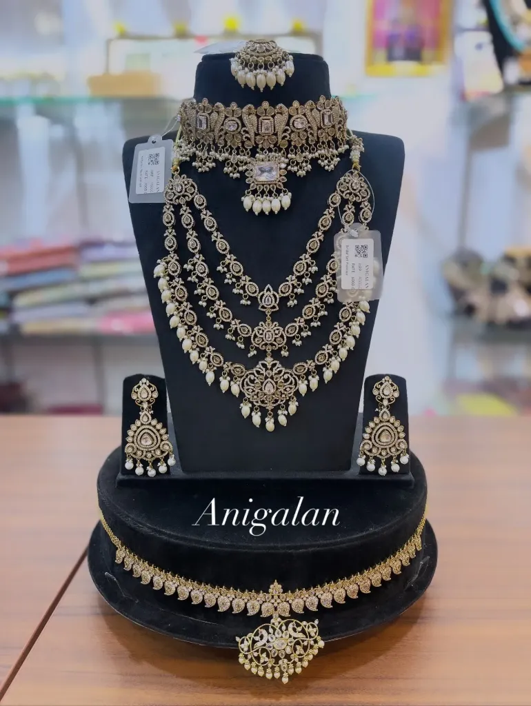 [ADBS007] Anigalan Majestic Ruby-Drop Silver Finish Combo Set -  ADBS007