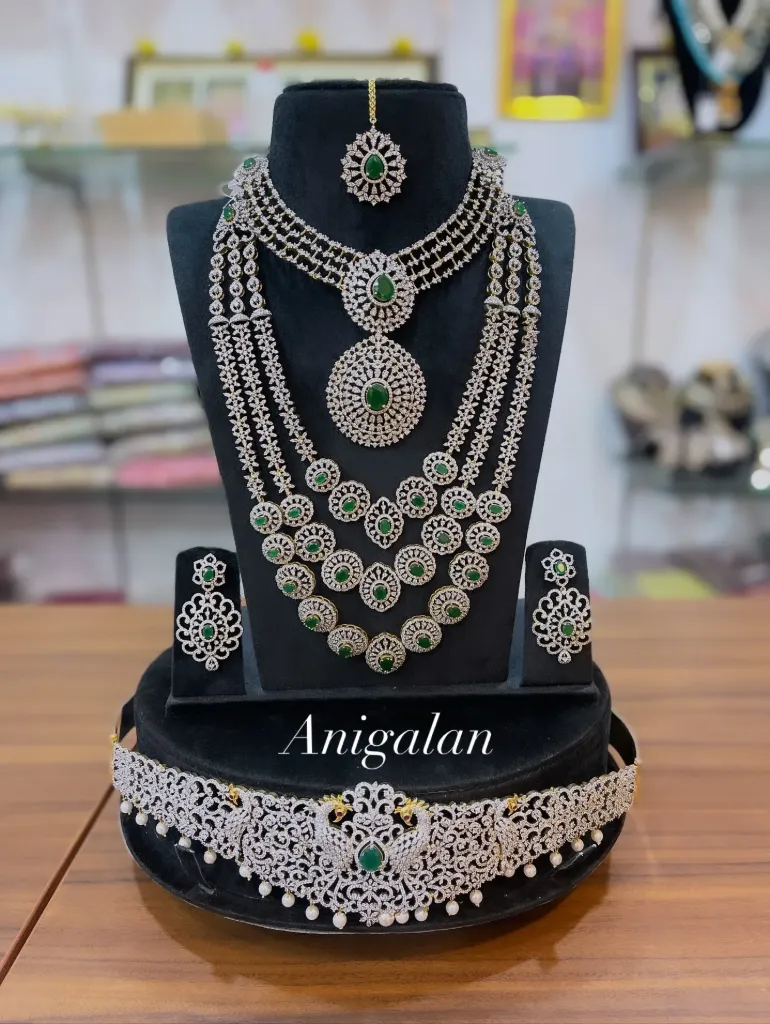 [ADBS022] Anigalan Antique Heritage AD & Ruby Bridal Set-  ADBS022